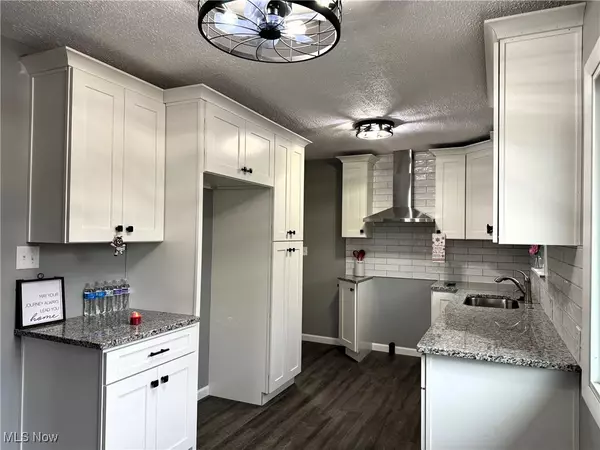 Barberton, OH 44203,649 Washington AVE