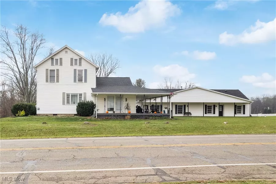 6858 Manchester RD, Clinton, OH 44216