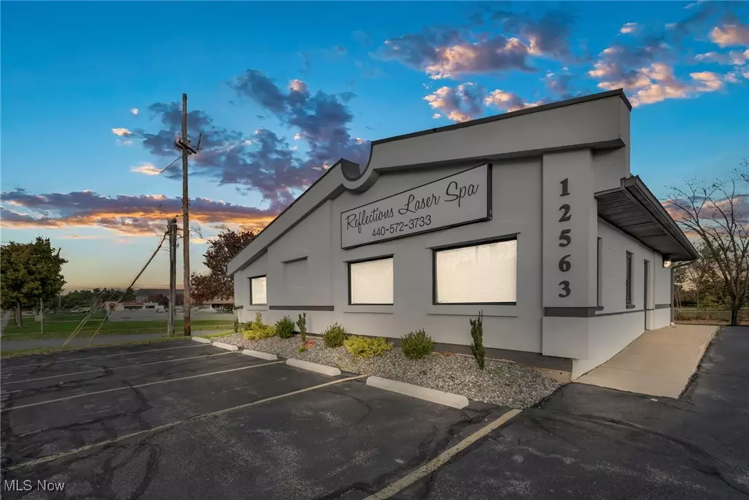 Strongsville, OH 44136,12563 Pearl RD