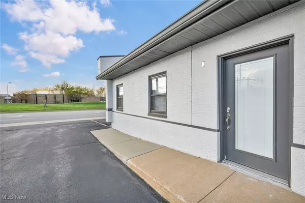 Strongsville, OH 44136,12563 Pearl RD