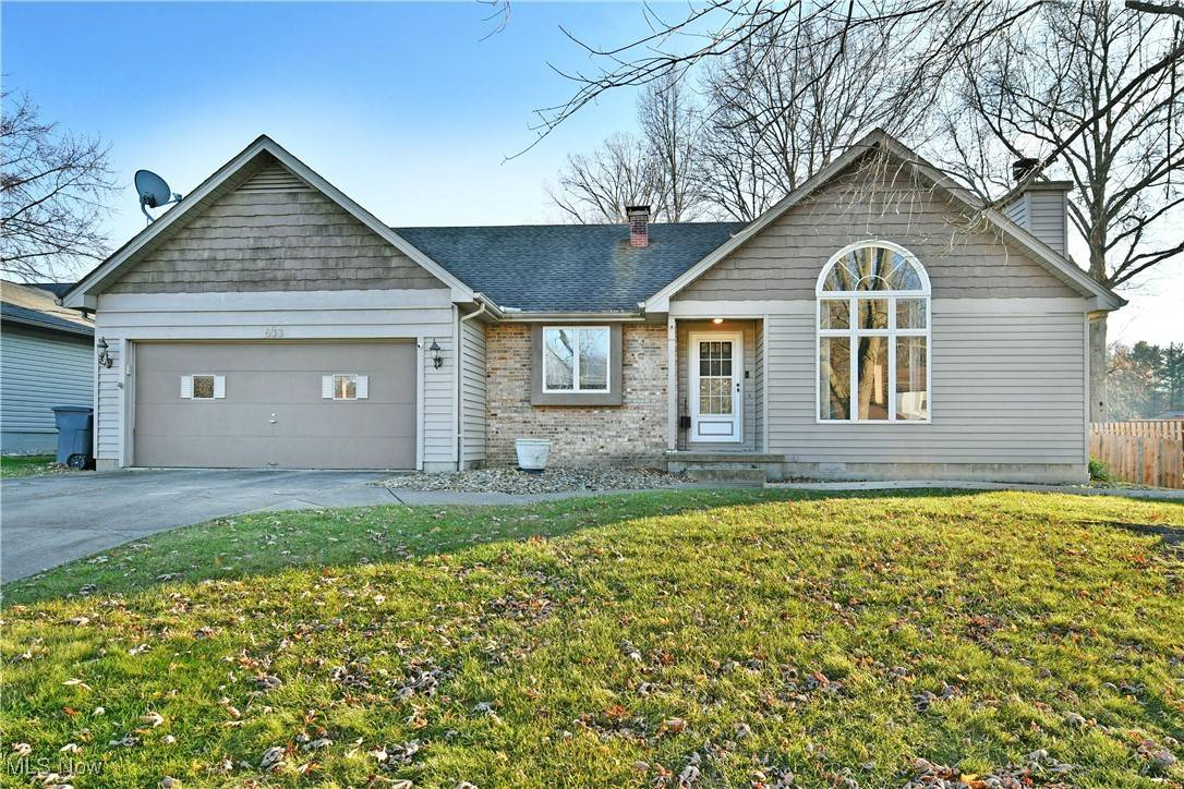 633 Wyndclift CIR, Austintown, OH 44515