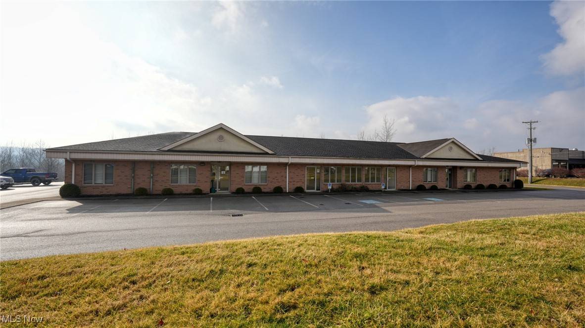 2050 E Wheeling AVE, Cambridge, OH 43725