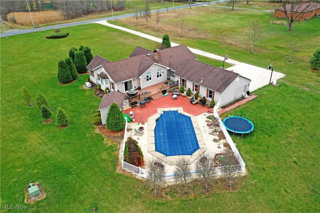 Warren, OH 44481,5915 Downs RD NW