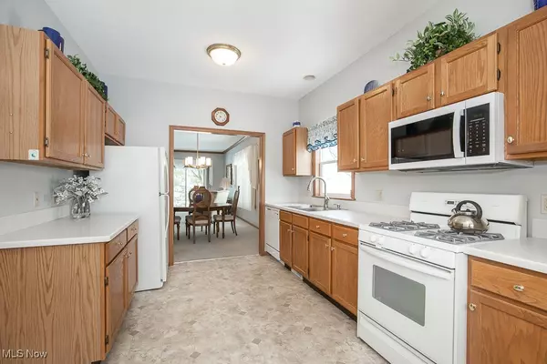 Seven Hills, OH 44131,200 Village DR