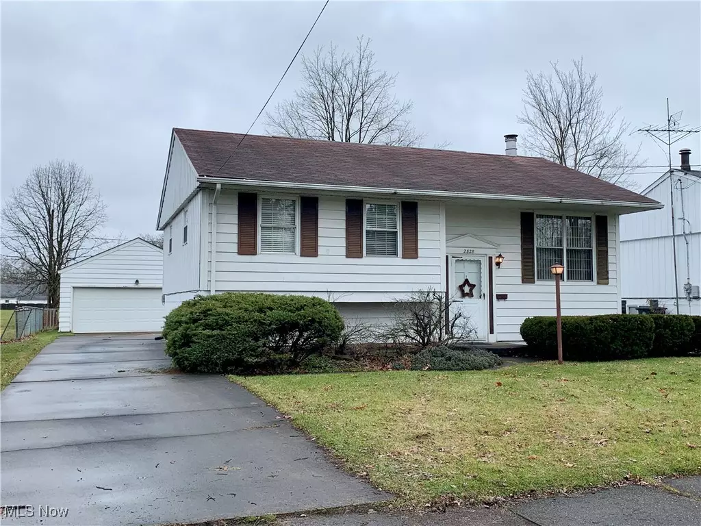 Warren, OH 44485,2828 Clearwater NW