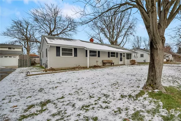 Mentor-on-the-lake, OH 44060,7561 Manor DR