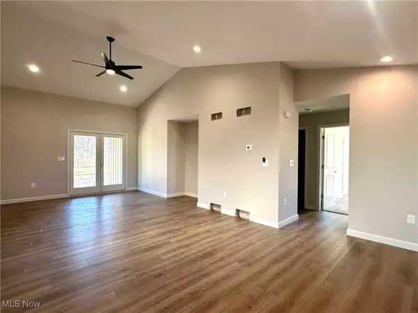 Niles, OH 44446,1101 Shadow Ridge DR