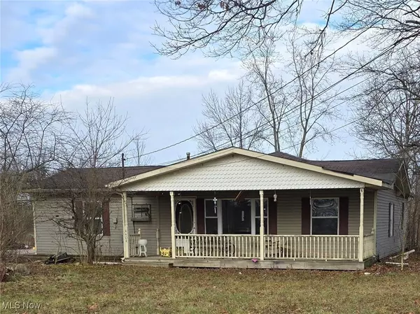 West Farmington, OH 44491,4404 N Lake RD