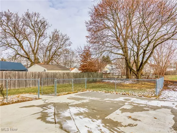 Barberton, OH 44203,57 22nd ST NW