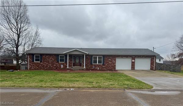 233 Walnut Grove, Washington, WV 26181