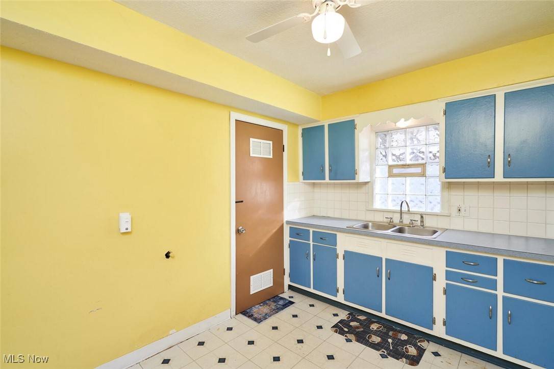Akron, OH 44306,913 Palmetto AVE