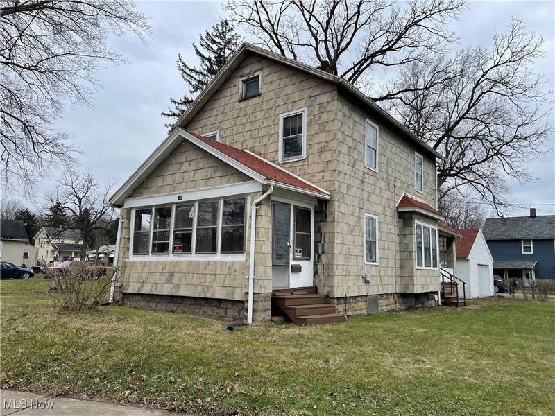 308 5th ST, Niles, OH 44446