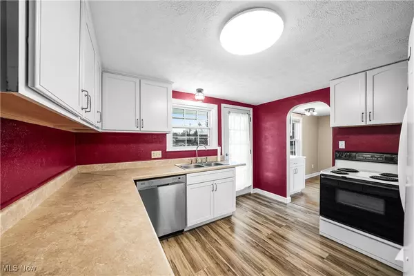 Warren, OH 44483,4840 Mahoning AVE NW