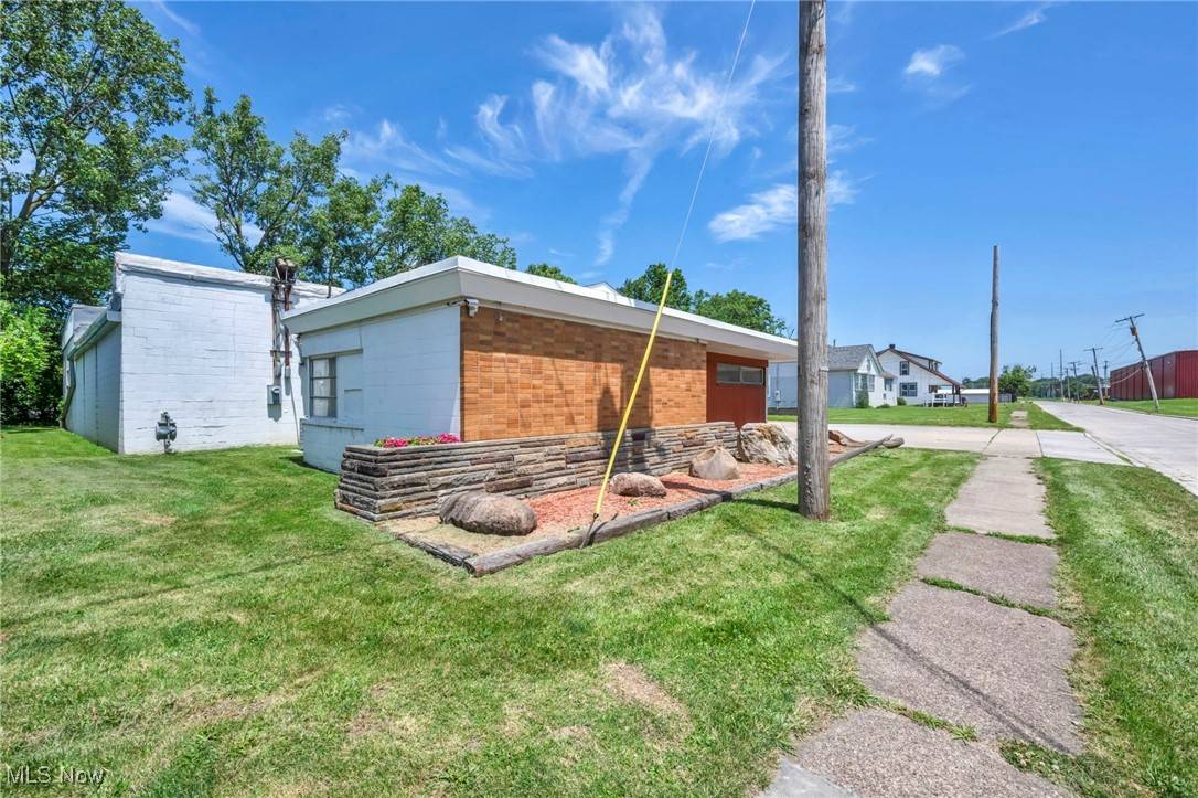 Lorain, OH 44052,967 G ST