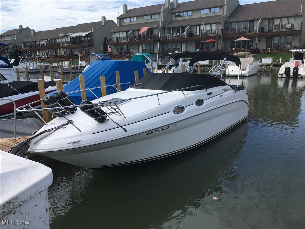 Port Clinton, OH 43452,N Windward DR #W-8
