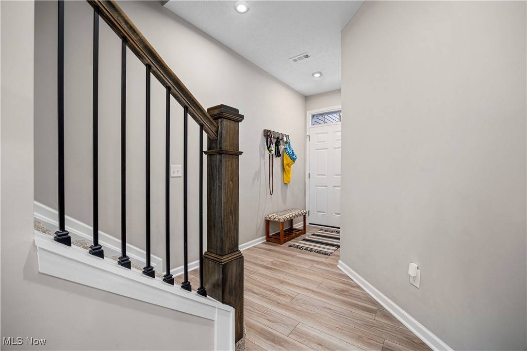Avon Lake, OH 44012,684 Harbour Town CT