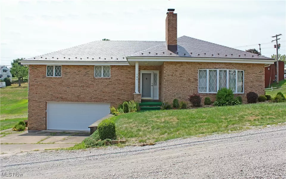 120 Homono AVE, Follansbee, WV 26037