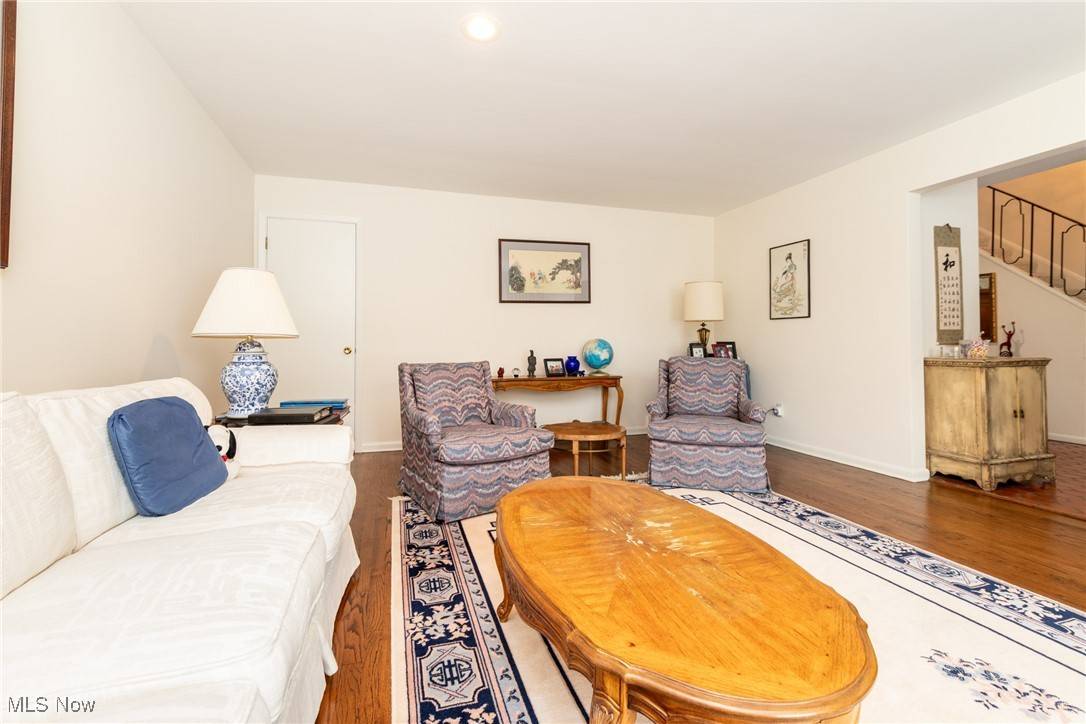 Beachwood, OH 44122,25102 Wimbledon RD