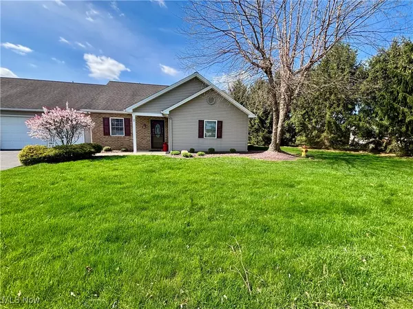 170 Sandy CT #2, New Middletown, OH 44442