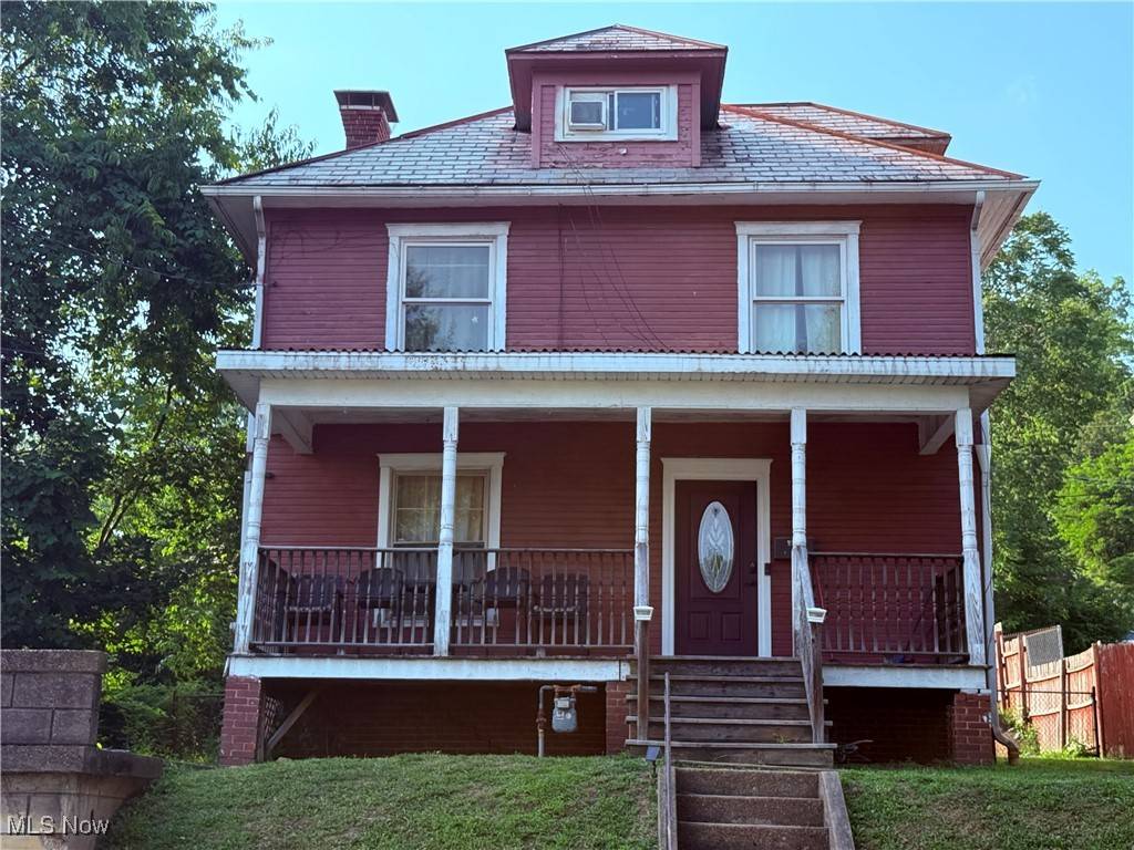 231 E Spring ST, Marietta, OH 45750
