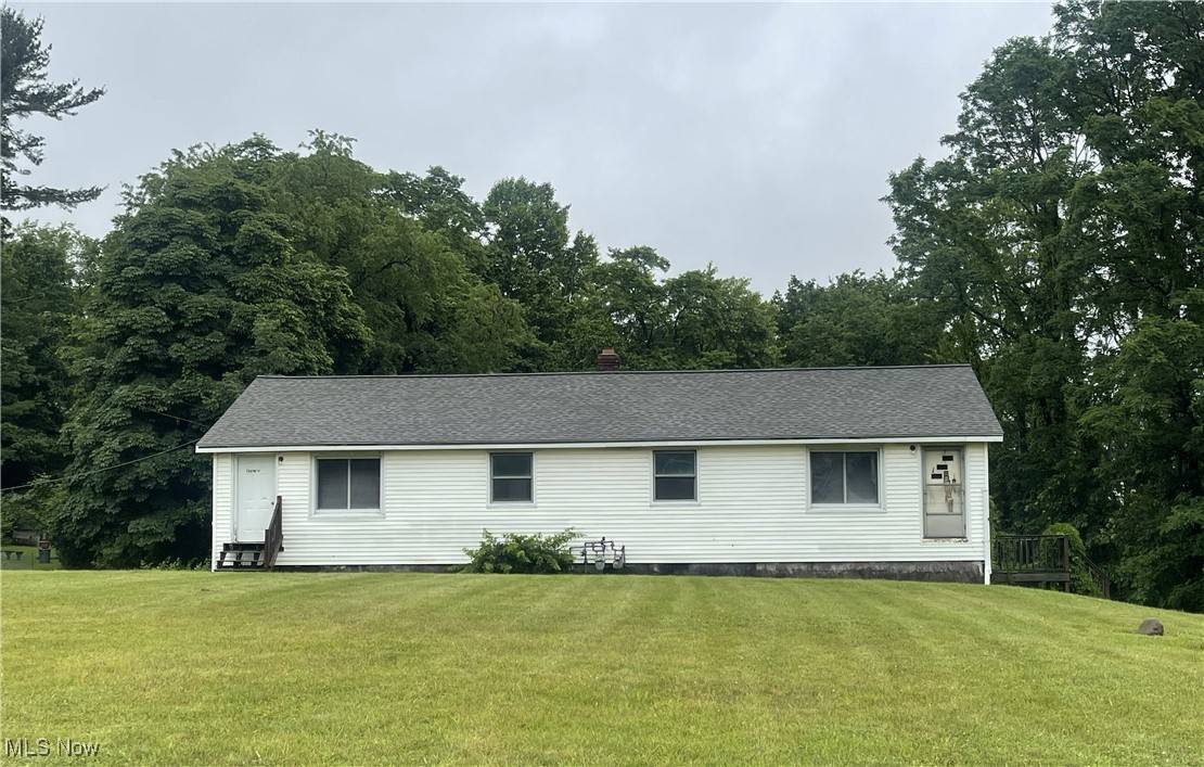 12490 Kinsman RD, Burton, OH 44021