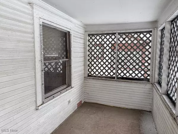 Akron, OH 44307,499 Scheck ST