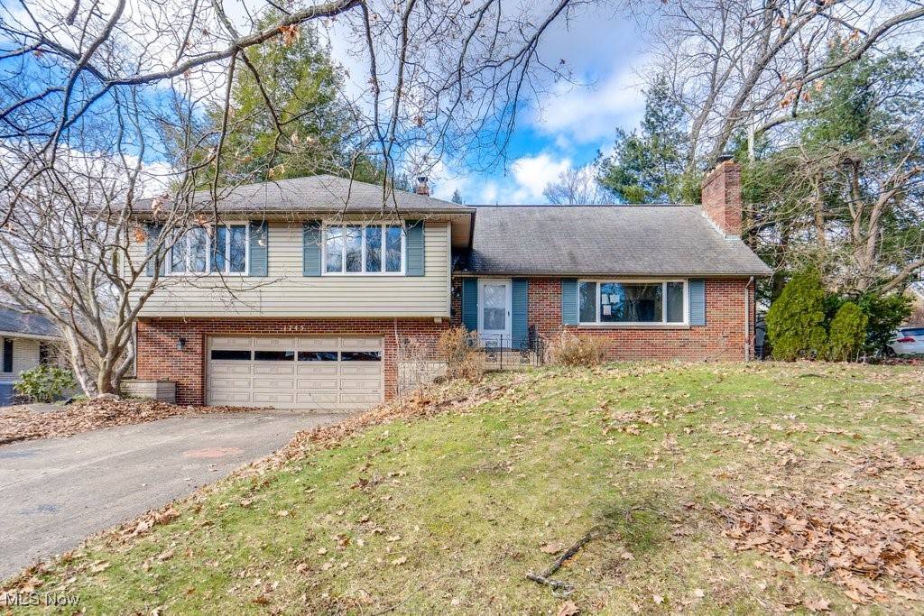 1745 Coventry RD NE, Massillon, OH 44646