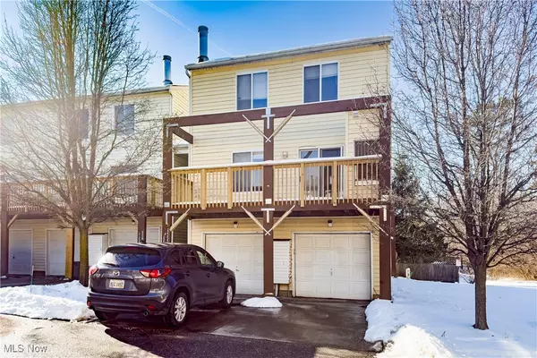 22257 River Walk RD #20, Rocky River, OH 44116