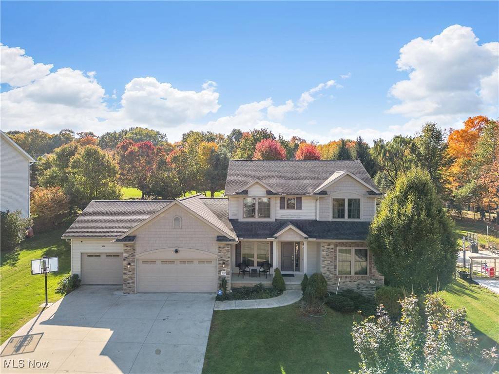 990 Wildwood DR, Wooster, OH 44691