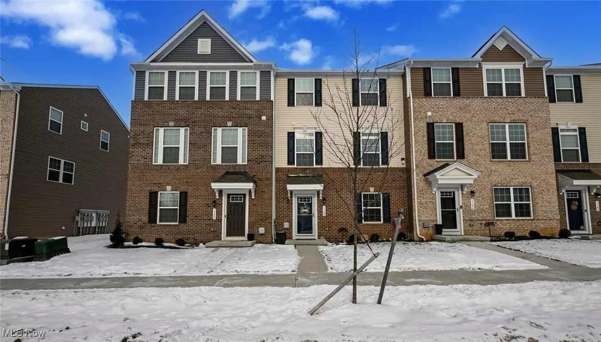 Cuyahoga Falls, OH 44313,1148 Bean LN