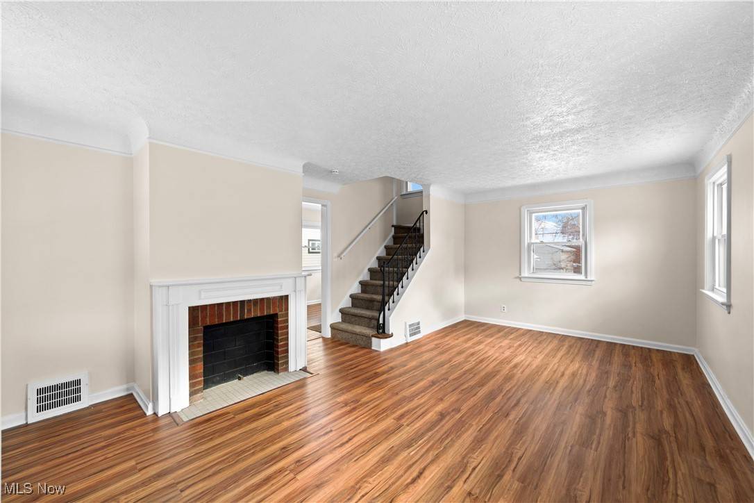 Cleveland, OH 44135,4517 W 172nd ST