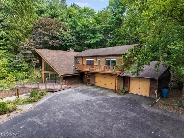 Clinton, OH 44216,810 Mount Pleasant ST NW