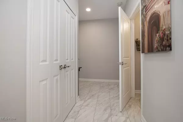 Cleveland, OH 44120,3140 E 135