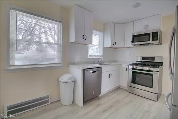 Cleveland, OH 44144,4407 Fulton RD