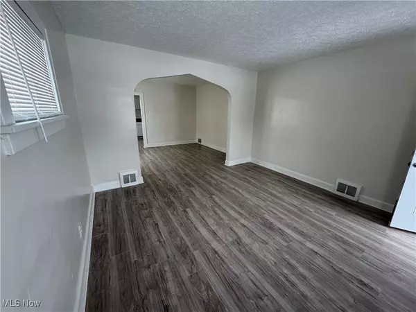 Garfield Heights, OH 44105,12810 Melgrove AVE