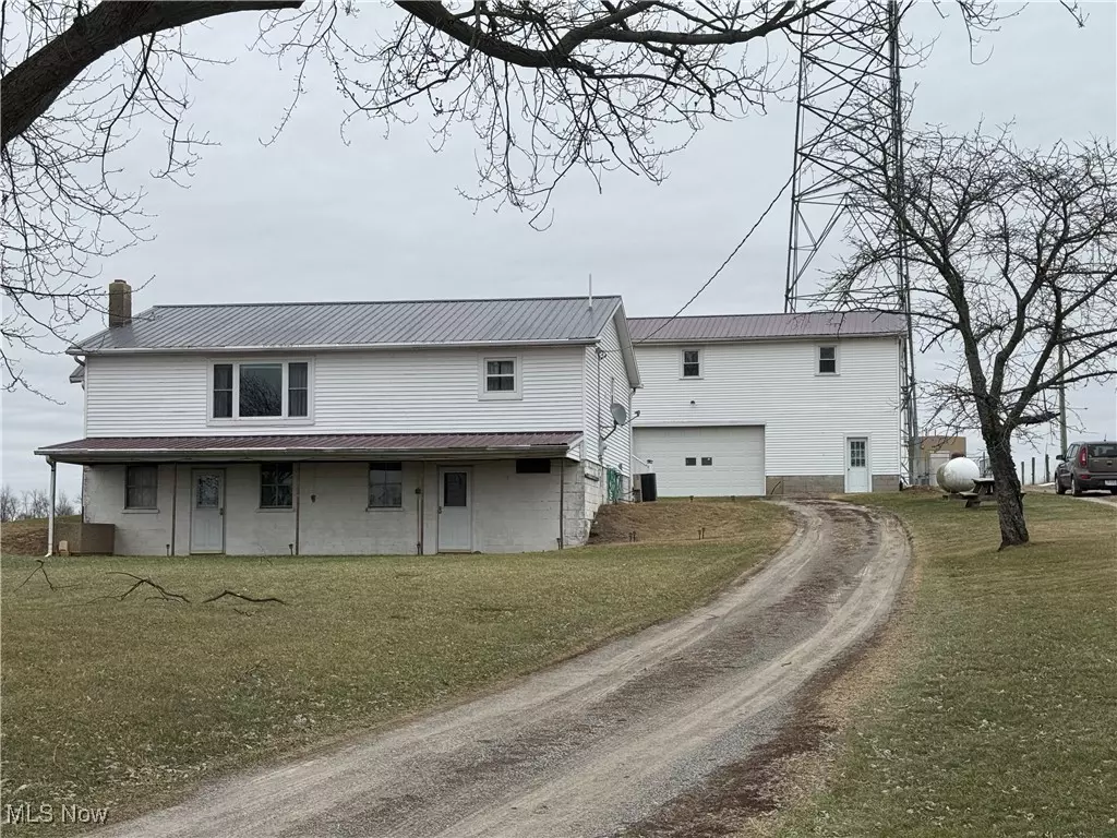 Bergholz, OH 43908,7462 County Road 58