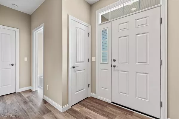 Mentor, OH 44060,9106 Dove LN