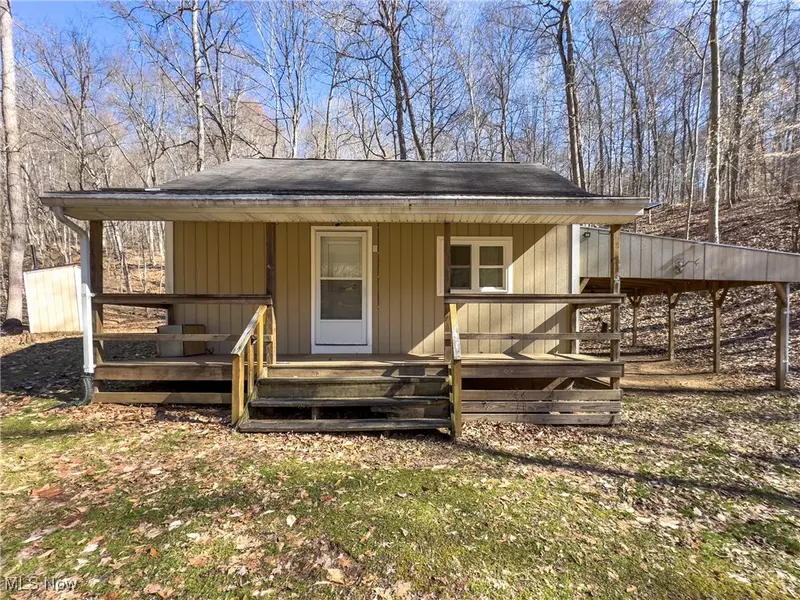 47562 Pratts Run RD, Clarington, OH 43793