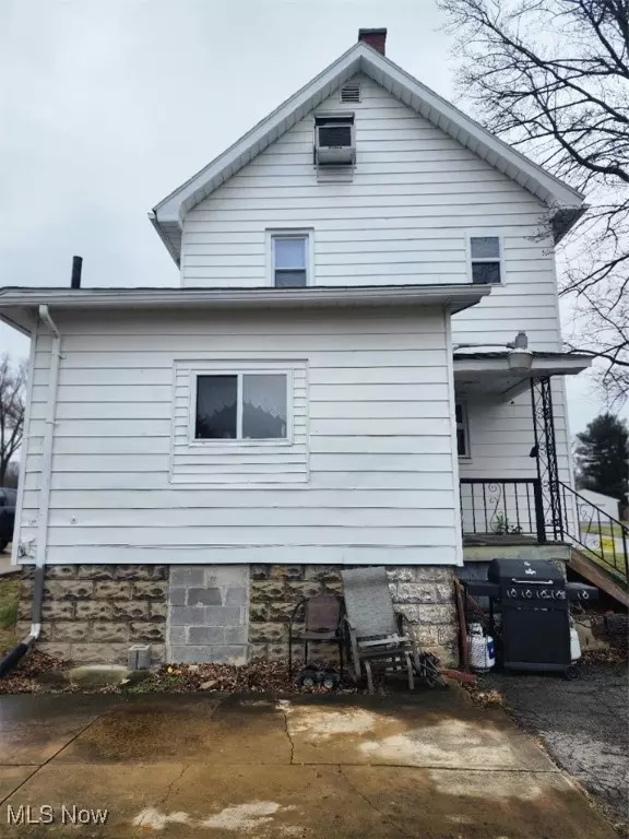 Niles, OH 44446,432 Scott AVE
