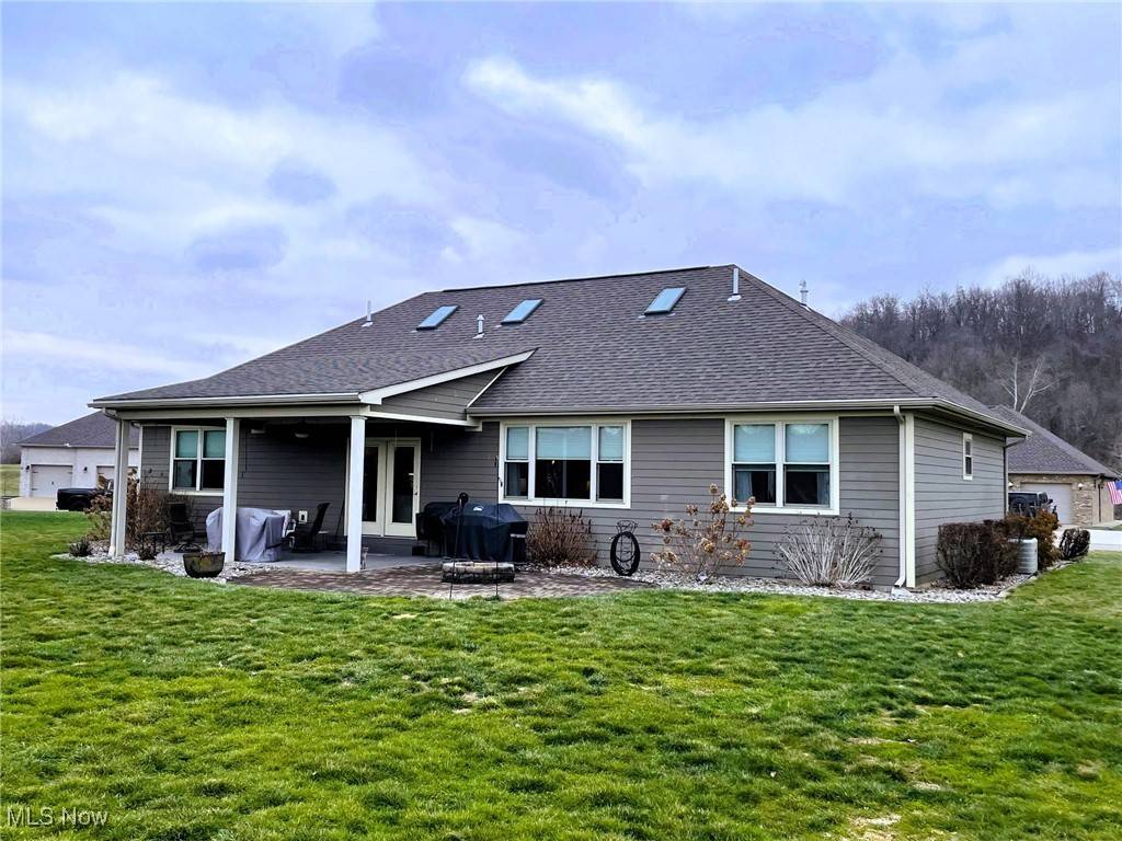 Beverly, OH 45715,186 Fairway DR