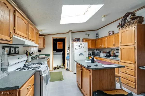 Garrettsville, OH 44231,10860 Bloom RD