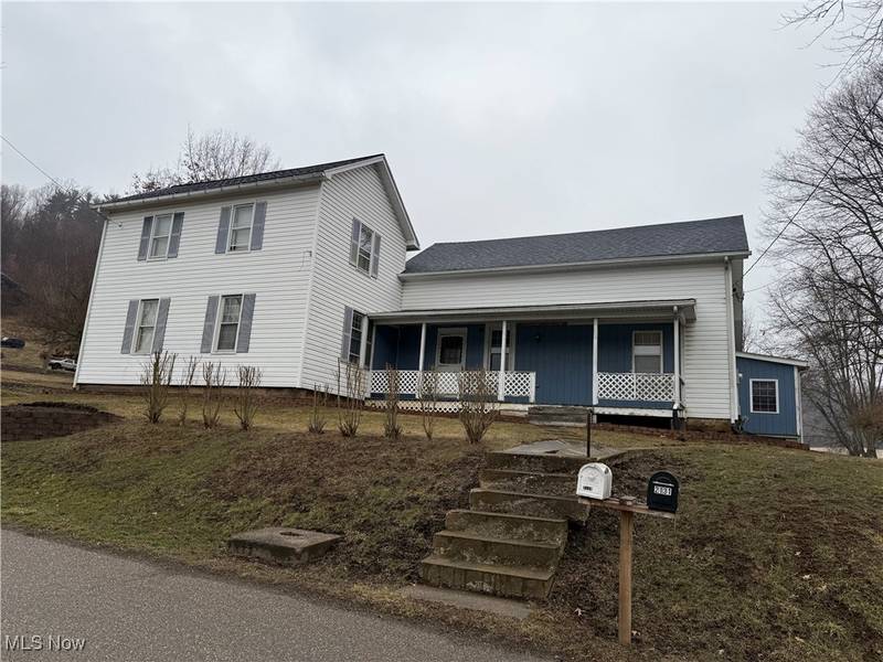 2131 Goshen Valley RD SE, New Philadelphia, OH 44663