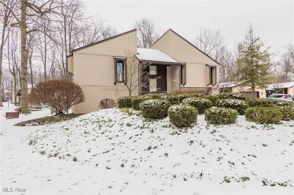 Mentor, OH 44060,6949 Traymore CT