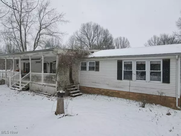 9777 Silica RD, North Jackson, OH 44451