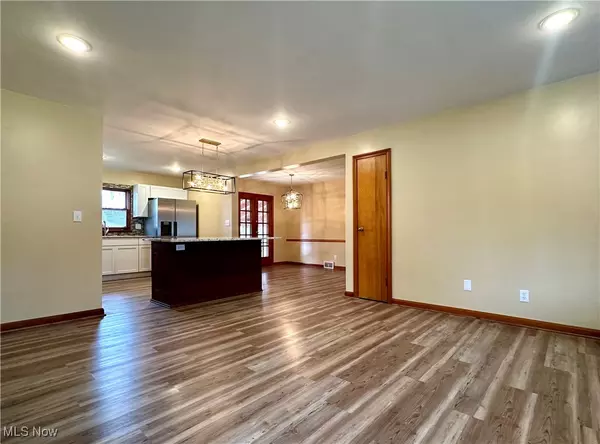 Youngstown, OH 44505,330 Mansell DR