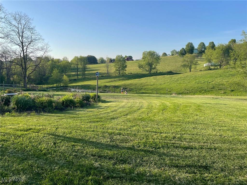 Dresden, OH 43821,9605 Frazeysburg RD
