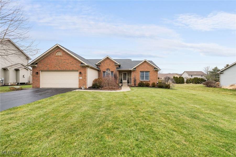 826 Fairfield DR, Boardman, OH 44512