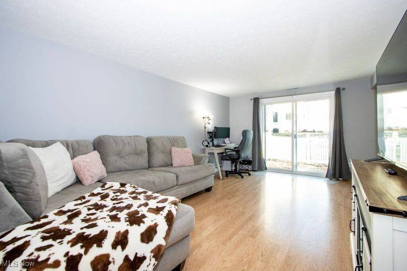 Wadsworth, OH 44281,187 Deepwood DR