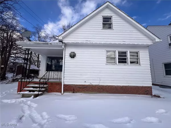 1851 Beverly Hills DR, Euclid, OH 44117