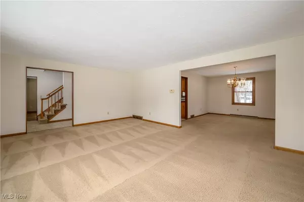North Canton, OH 44720,7301 Braucher ST NW